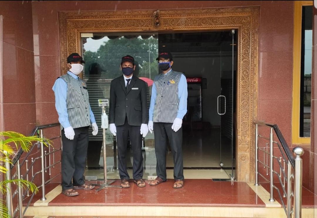 Hotel Sharada International 乌杜皮 外观 照片