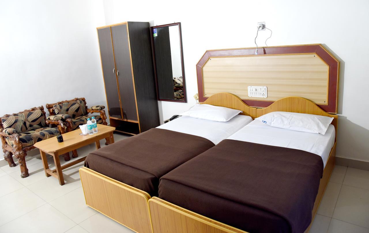 Hotel Sharada International 乌杜皮 外观 照片