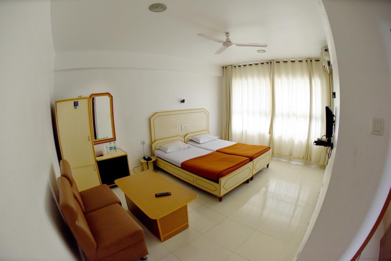 Hotel Sharada International 乌杜皮 外观 照片